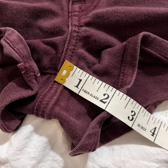 American Eagle Women's Burgundy Distressed Short Shortie Shorts size 14 - Picture 5 of 9